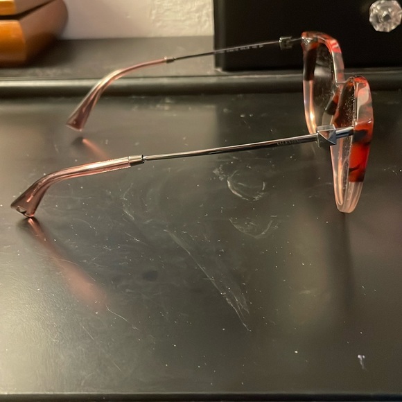 Valentino Sunglasses - Picture 2 of 7